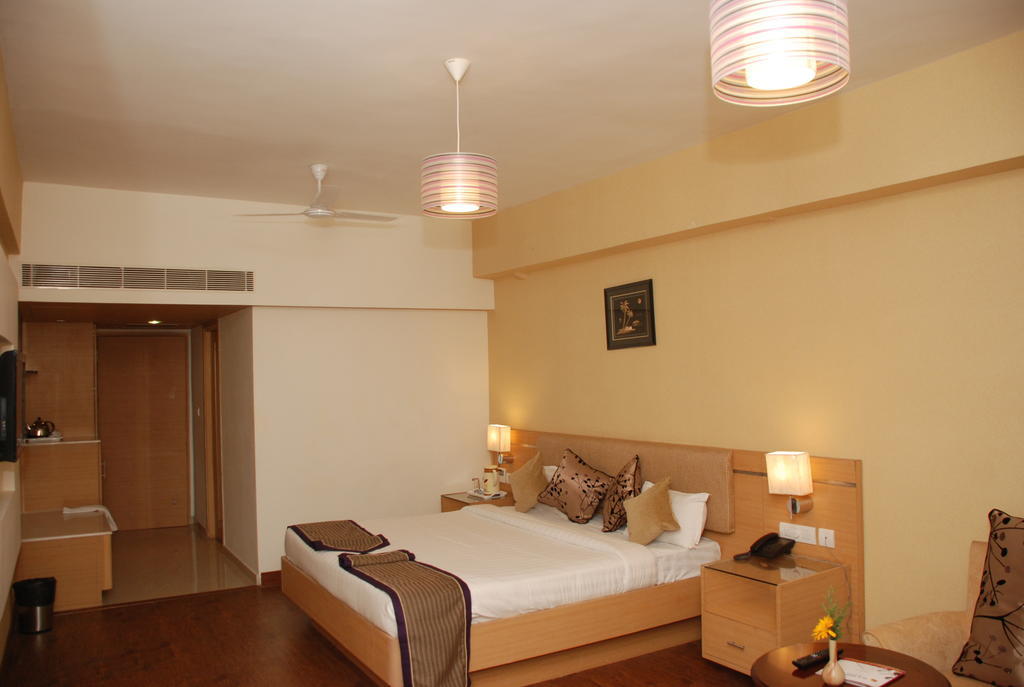 Pla Krishna Inn Tiruchirappalli Номер фото